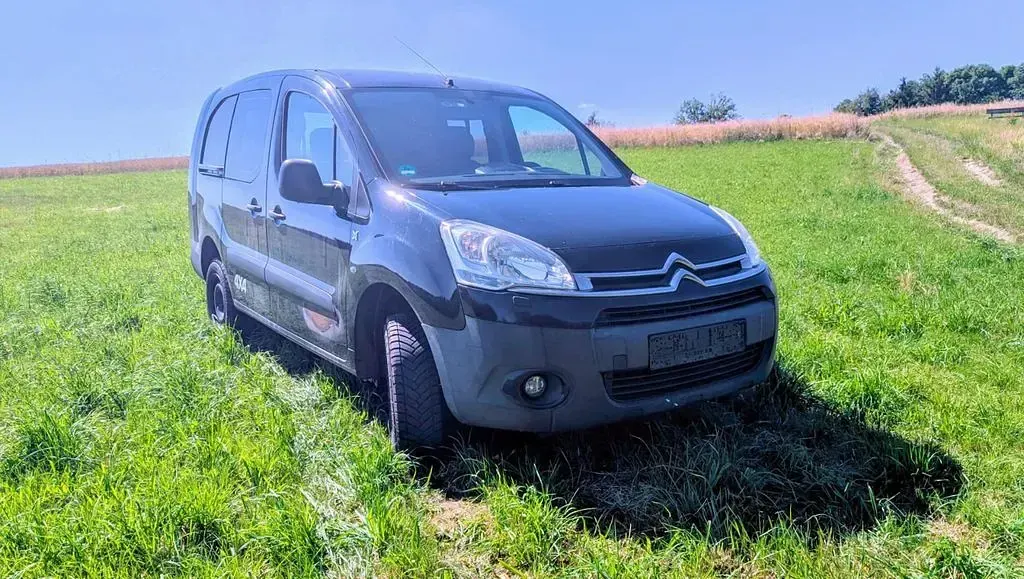 Gebraucht Citroën Berlingo 92 PS (67 kW) 2015 Schwarz Van / Kleinbus