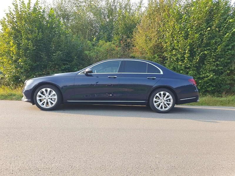 Gebraucht Mercedes E400 340 PS (250 kW) 2018 Blau Limousine