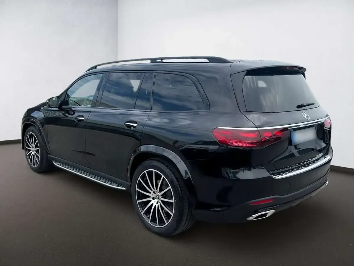 Gebraucht Mercedes GLS450 AMG 367 PS (269 kW) 2026 Obsidianschwarz SUV