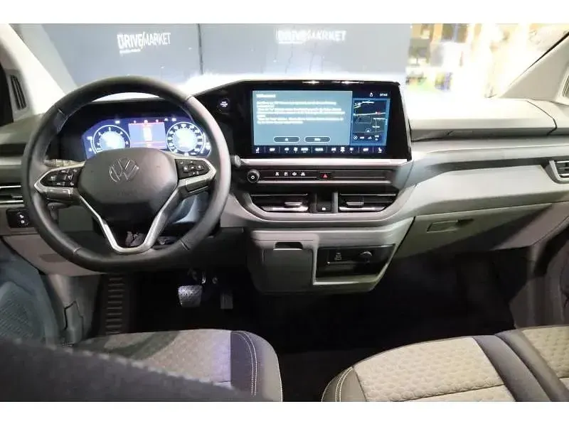 Neu VW Caravelle Style 150 PS (110 kW) 2026 Grau Van