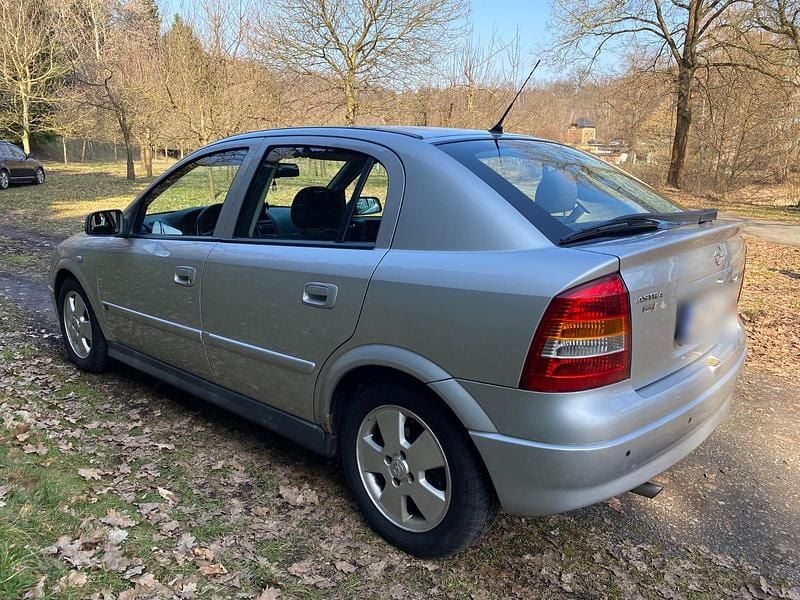 Gebraucht Opel Astra 101 PS (74 kW) 2003 Grau Limousine