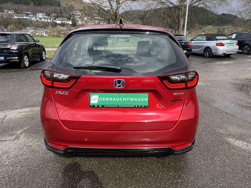 Gebraucht Honda Jazz Elegance 98 PS (72 kW) 2022 Premium crystal red metallic Kleinwagen