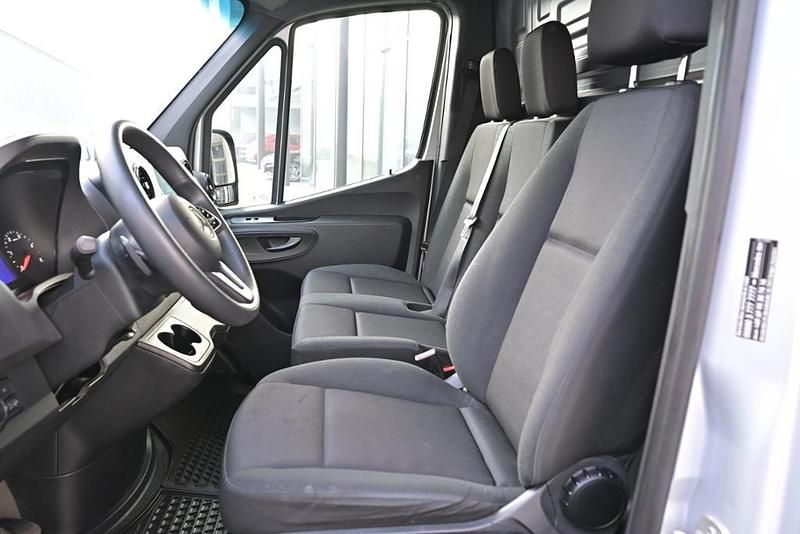 Gebraucht Mercedes Sprinter 150 PS (110 kW) 2022 Iridiumsilber metallic Van