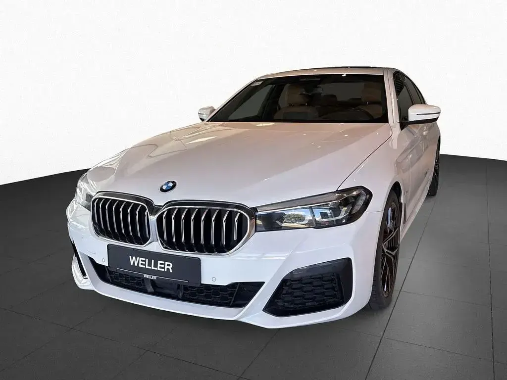 Gebraucht BMW 540 Performance 340 PS (250 kW) 2023 Alpinweiss iii (weiß) Limousine