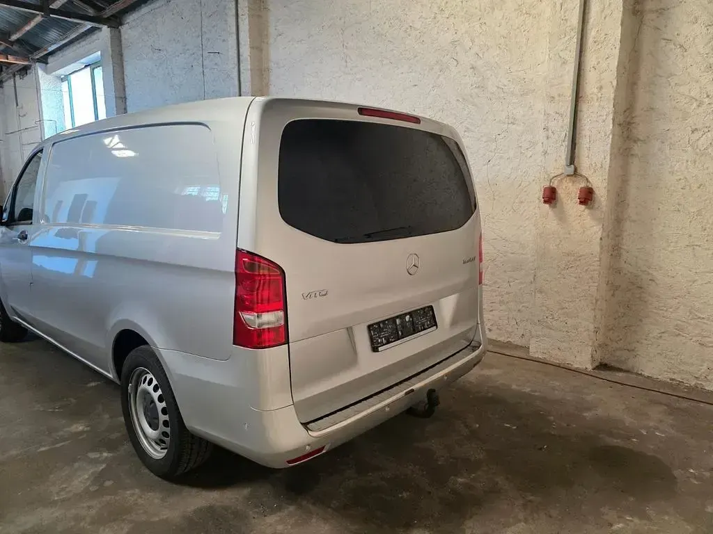 Gebraucht Mercedes Vito 163 PS (119 kW) 2020 Silber Van