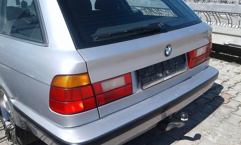 Gebraucht BMW 525 143 PS (105 kW) 1996 Silber Kombi