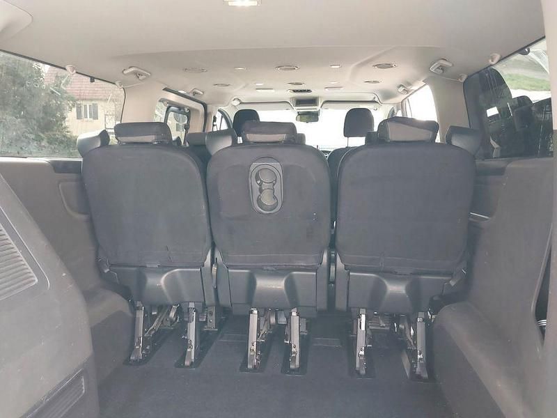 Gebraucht Ford Tourneo Titanium 131 PS (96 kW) 2021 Weiß Van / Kleinbus