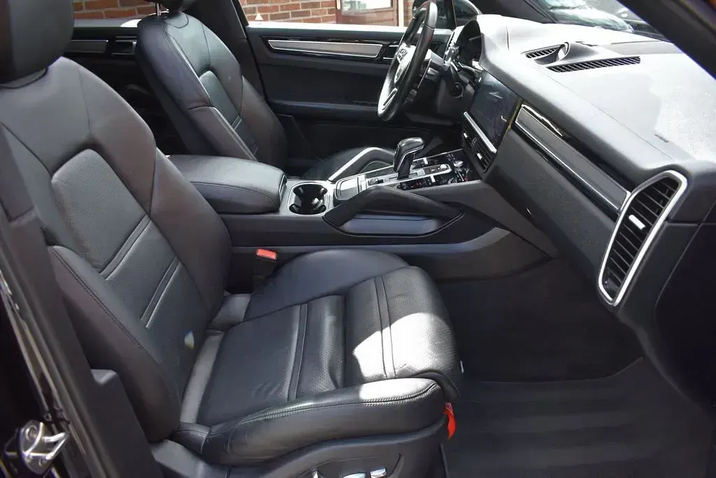 Gebraucht Porsche Cayenne Sport 340 PS (250 kW) 2018 Schwarz SUV