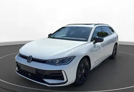 Gebraucht VW Passat R-line 150 PS (110 kW) 2025 Pure white Kombi