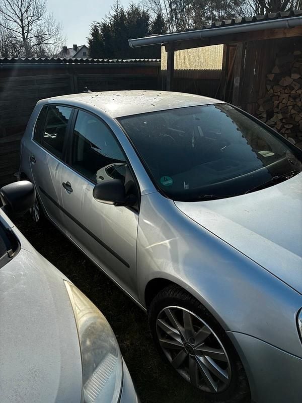 Gebraucht VW Golf VI 105 PS (77 kW) 2008 Silber Kleinwagen