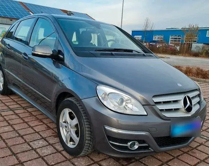 Gebraucht Mercedes B170 116 PS (85 kW) 2009 Grau Van / Kleinbus