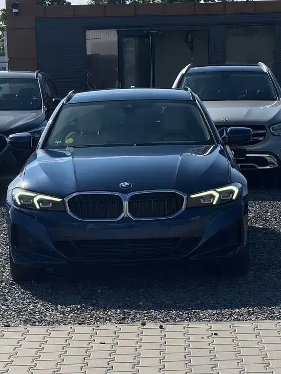 Gebraucht BMW 320 Shadowline 190 PS (139 kW) 2022 Blau Kombi