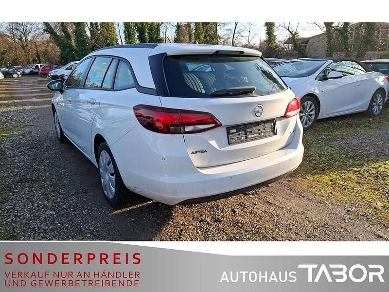 Gebraucht Opel Astra Selection 110 PS (80 kW) 2016 Weiß Kombi