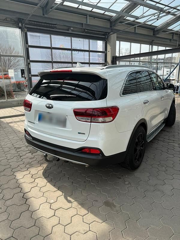 Gebraucht Kia Sorento 200 PS (147 kW) 2016 Weiß SUV