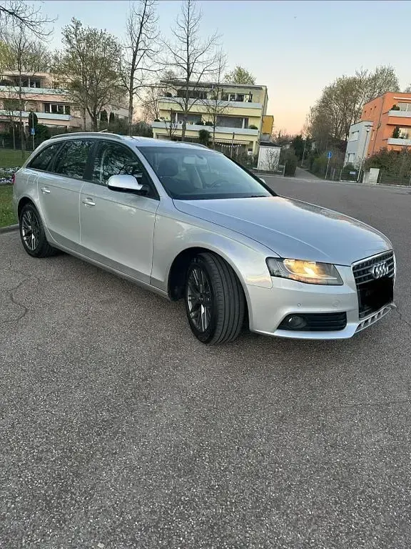 Gebraucht Audi A4 Ambiente 143 PS (105 kW) 2011 Silber Kombi