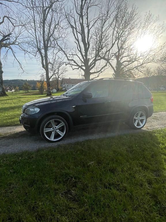 Schwarz Gebraucht 2010 BMW X5 Performance SUV | 13.900 € (Etwas zu teuer) - Bild 1/4