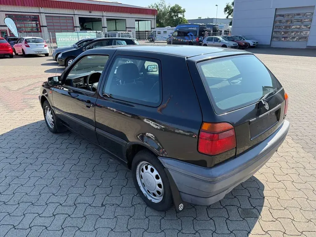 Gebraucht VW Golf III 75 PS (55 kW) 1995 Schwarz Limousine