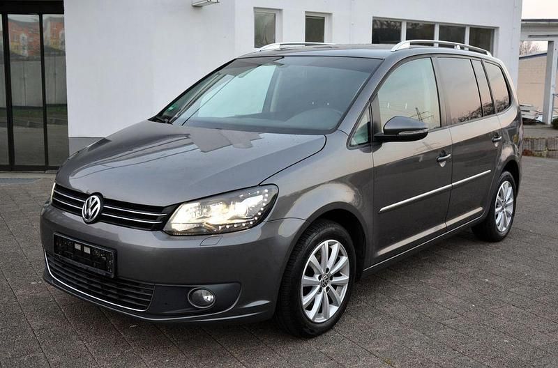 Grau Gebraucht 2011 VW Touran Highline Van / Kleinbus | 5.980 € (Fairer Preis) - Bild 1/4