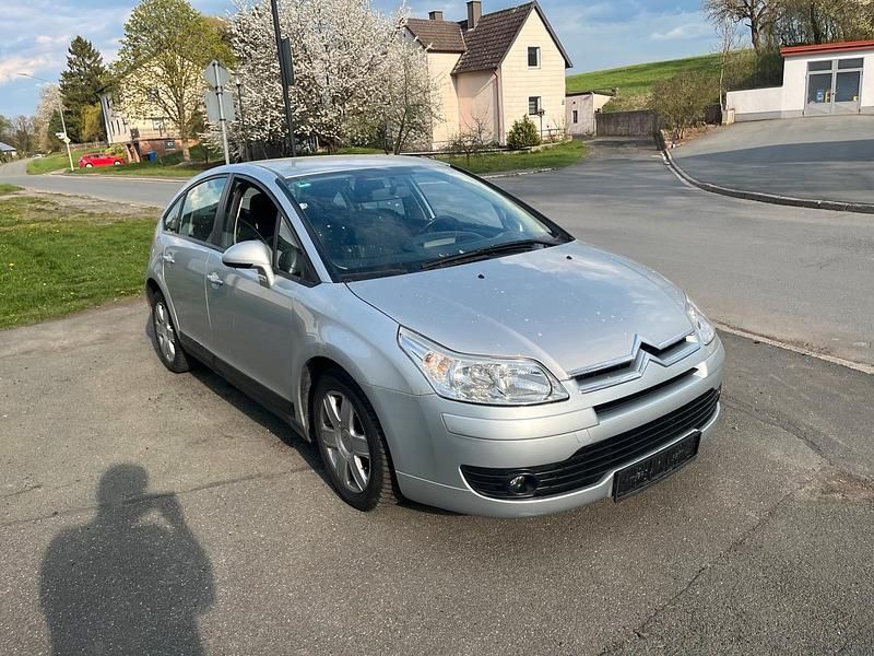 Gebraucht Citroën C4 108 PS (79 kW) 2006 Silber Limousine