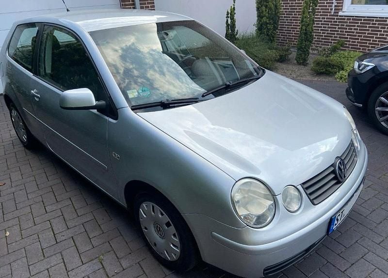 Silber Gebraucht 2004 VW Polo Kleinwagen | 550 € (Superpreis) - Bild 1/4
