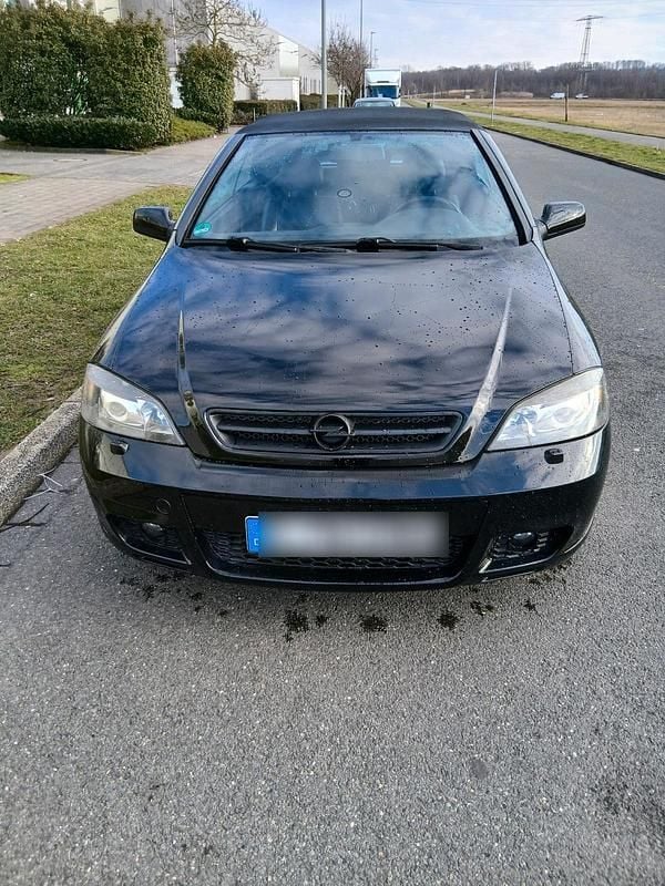 Gebraucht Opel Astra Cabriolet 147 PS (108 kW) 2002 Schwarz Cabrio