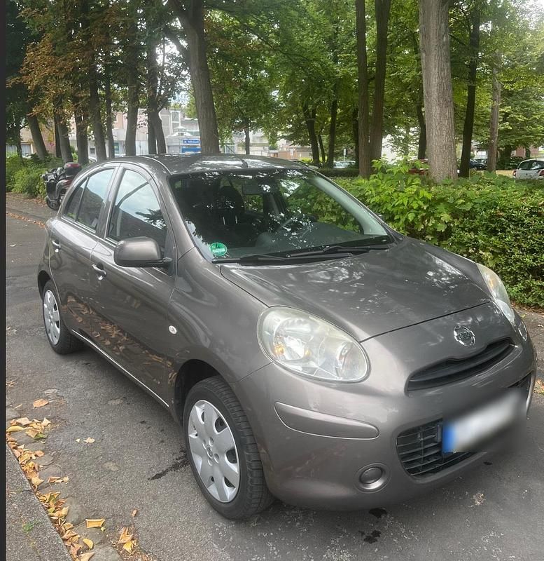 Braun Gebraucht 2013 Nissan Micra Kleinwagen | 3.000 € (Guter Preis) - Bild 1/4