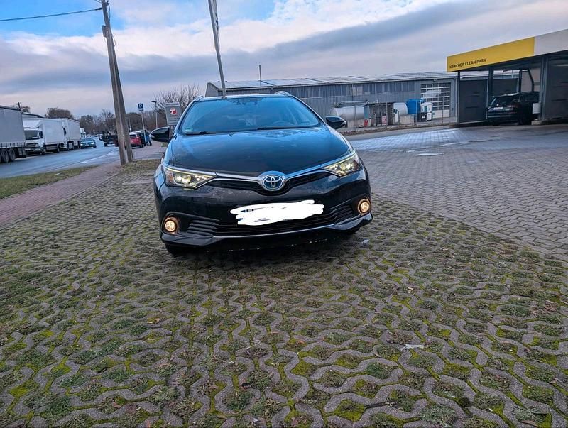 Gebraucht Toyota Auris Hybrid 136 PS (100 kW) 2016 Schwarz Kombi