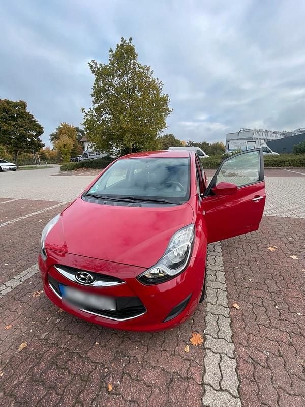 Rot Gebraucht 2013 Hyundai ix20 Edition Kleinwagen | 6.000 € (Guter Preis) - Bild 1/4