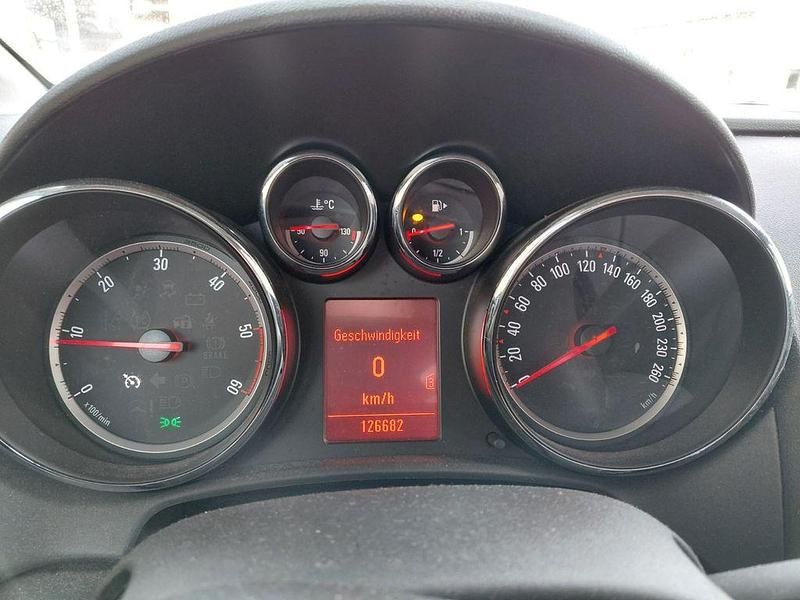 Gebraucht Opel Astra Design Edition 125 PS (91 kW) 2011 Blau Limousine