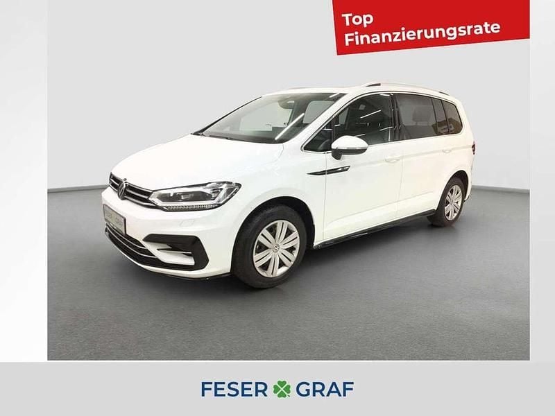 Pure white Gebraucht 2025 VW Touran Highline Van / Kleinbus | 41.880 € (Teuer) - Bild 1/4
