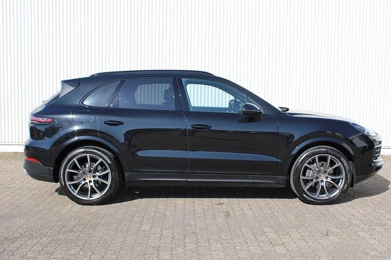 Gebraucht Porsche Cayenne 340 PS (250 kW) 2022 Schwarz SUV