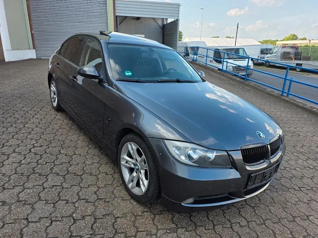 Gebraucht BMW 318 129 PS (94 kW) 2006 Limousine