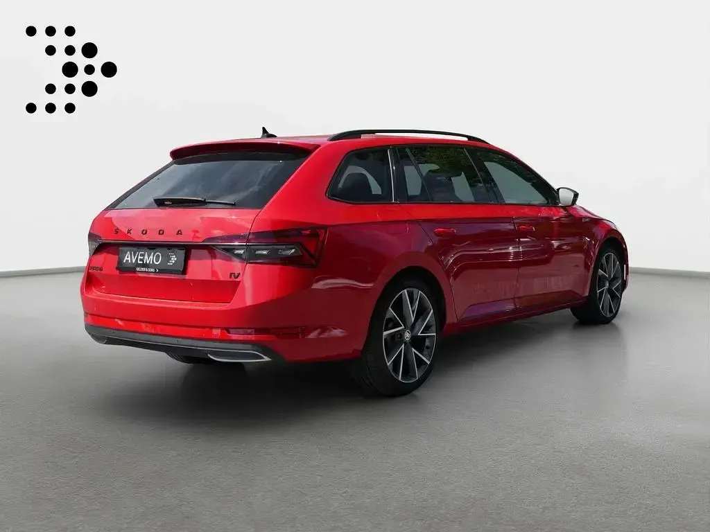 Gebraucht Skoda Superb SportLine 218 PS (160 kW) 2021 Velvetrot metallic Kombi