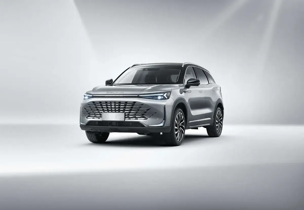 Neu Baic X75 177 PS (130 kW) 2026 Schwarz SUV