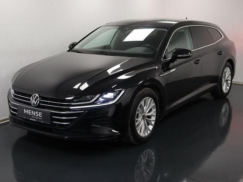 Gebraucht VW Arteon 150 PS (110 kW) 2023 Deep black perleffekt Kombi