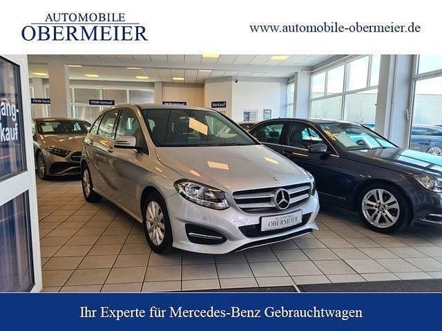 Silber Gebraucht 2016 Mercedes B180 Style Van / Kleinbus | 15.950 € (Fairer Preis) - Bild 1/4