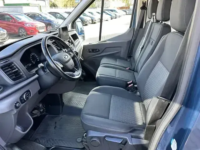 Gebraucht Ford Transit Trend 170 PS (125 kW) 2022 Chromablau metallic (metallic) Van