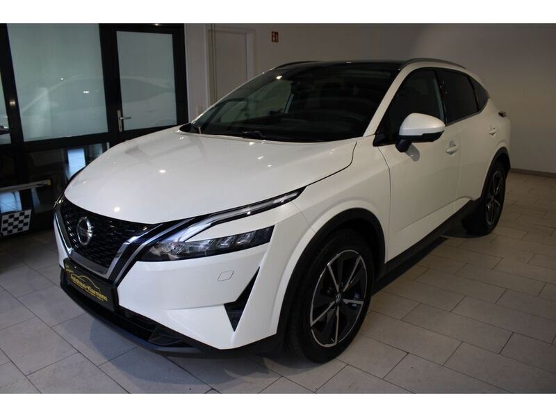 Weiß weissmet. metallic Gebraucht 2022 Nissan Qashqai 360º SUV | 23.450 € (Guter Preis) - Bild 1/4
