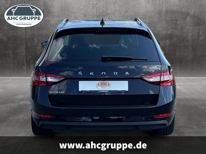 Gebraucht Skoda Superb Ambition 200 PS (147 kW) 2022 Schwarz Kombi