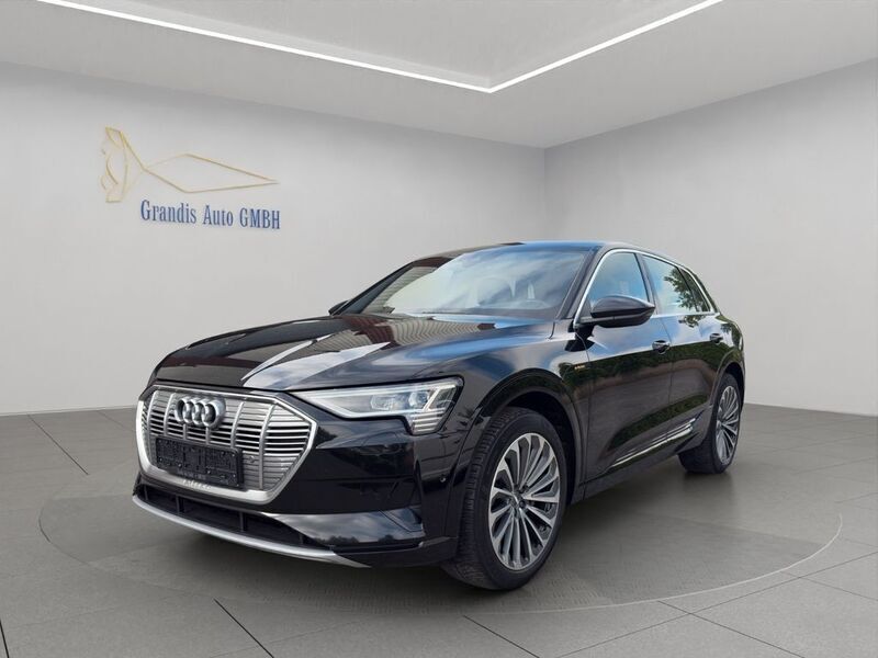 Schwarz Gebraucht 2019 Audi e-tron Advanced SUV | 26.500 € (Fairer Preis) - Bild 1/4