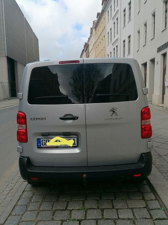 Gebraucht Peugeot Traveller Active 116 PS (85 kW) 2017 Silber Van / Kleinbus