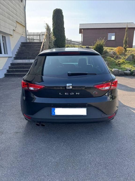 Second-hand Seat Leon FR 125 CP (91 kW) 2016 Negru Berlinǎ