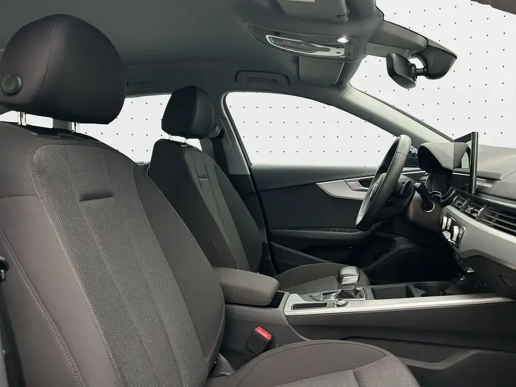 Gebraucht Audi A4 Advanced 150 PS (110 kW) 2024 Mythosschwarz metallic Kombi