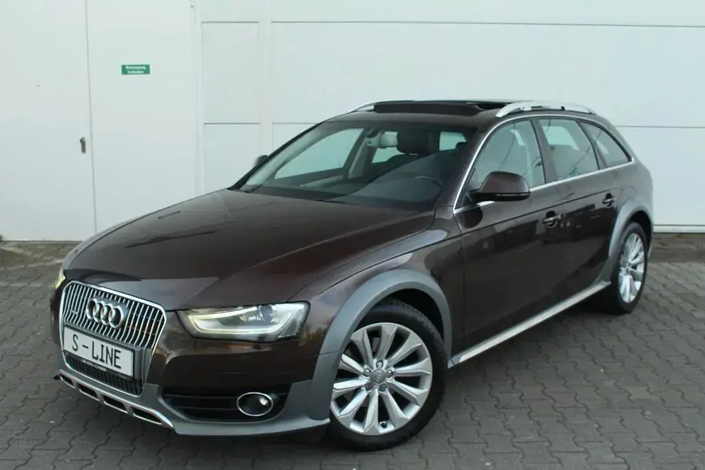 Gebraucht Audi A4 Allroad Ambiente 177 PS (130 kW) 2012 Braun Kombi