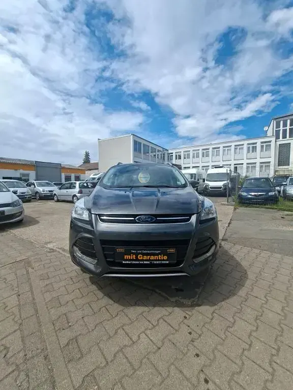 Używany Ford Kuga Titanium 182 KM (133 kW) 2016 Szary SUV