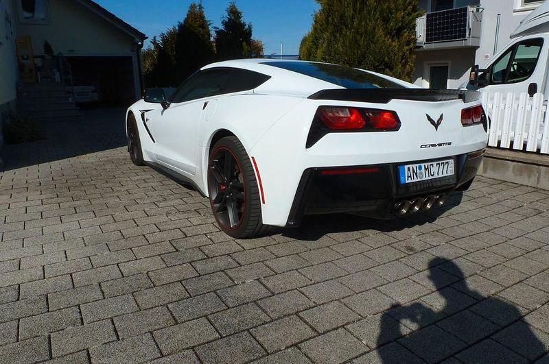 Gebraucht Corvette Stingray 466 PS (342 kW) 2019 Weiß Coupé