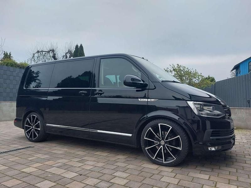 Gebraucht VW Multivan Highline 150 PS (110 kW) 2015 Schwarz Van / Kleinbus