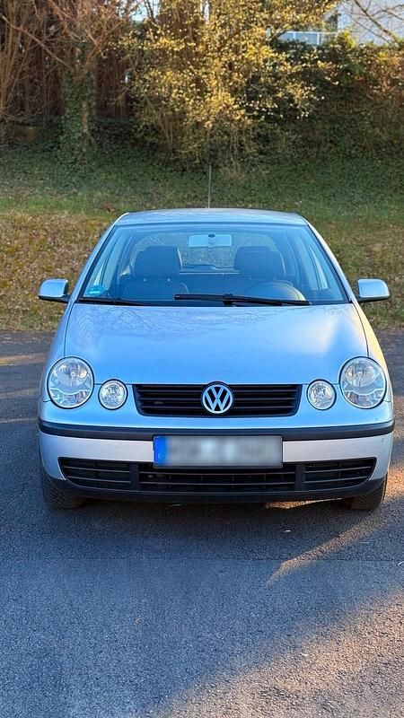 Gebraucht VW Polo 75 PS (55 kW) 2002 Silber Kleinwagen