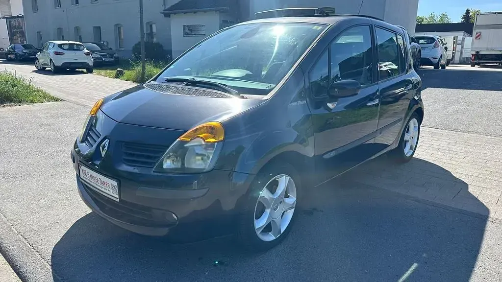 Usata Renault Modus 86 CV (63 kW) 2006 Nero Monovolume