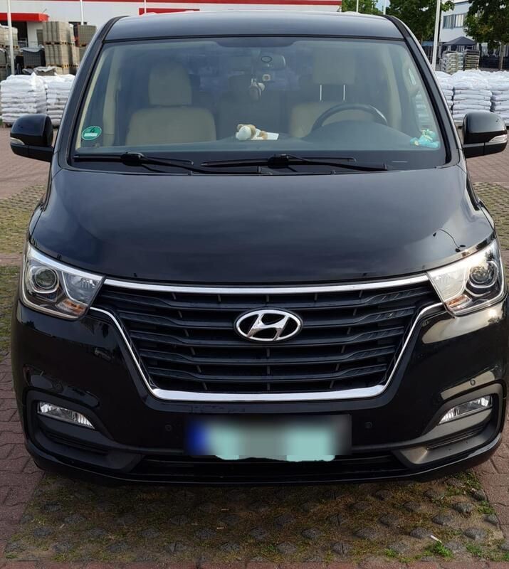 Gebraucht 2019 Hyundai H-1 Premium Van / Kleinbus | 24.500 € - Bild 1/4
